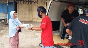 Corona, Puskapik Bagi Nasi Gratis