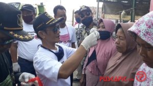 Cegah Corona, di Brebes, Ponpes Bagikan Masker