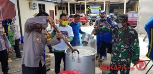 750 Porsi Nasi Dibagikan dari Posko Covid-19 Batang