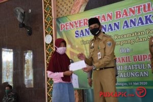 Bupati Batang Minta Anak Yatim Doakan Pandemi Covid-19 Segera Berakhir