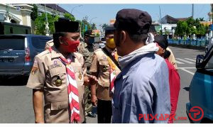 Berseragam Pramuka, Wakil Walikota Tegal Pimpin Razia Protokol Kesehatan
