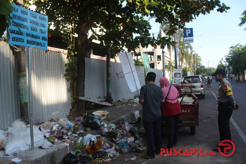 DLH Pekalongan Tangkap Pembuang Sampah Sembarangan
