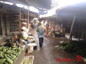 Belasan Pedagang dan Petugas Positif Corona, Pasar Comal Ditutup 5 Hari