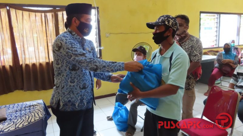 KORPRI Kota Pekalongan Bagikan 150 Paket Sembako untuk Pedagang Sekolah
