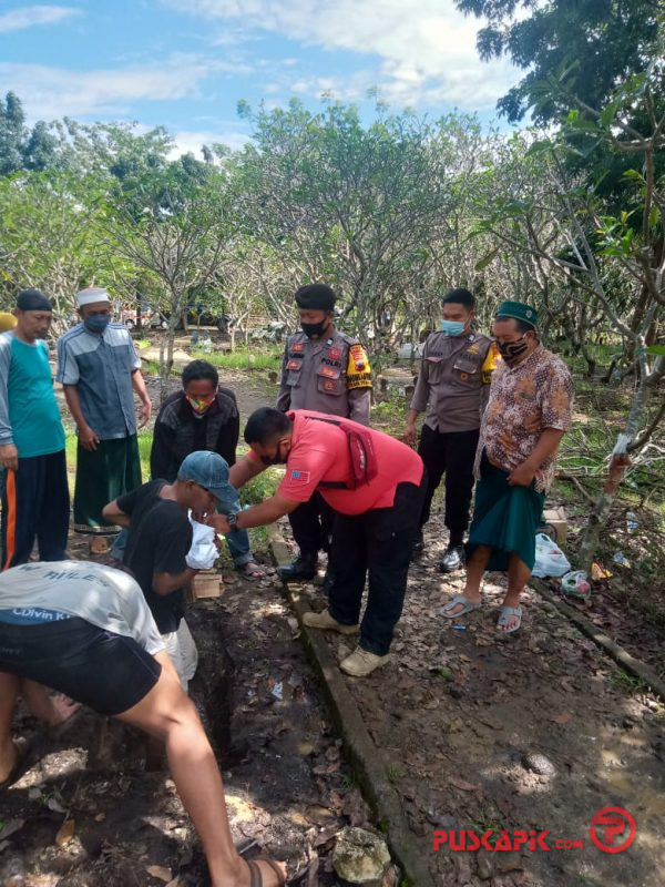 Mayat Bayi Laki-Laki Lengkap dengan Tali Pusar Ditemukan di Pantai Pemalang