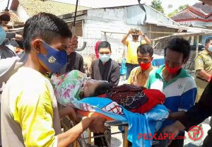 Siswi SMK di Brebes yang Disiram Cairan Kimia Dievakuasi ke RSUD