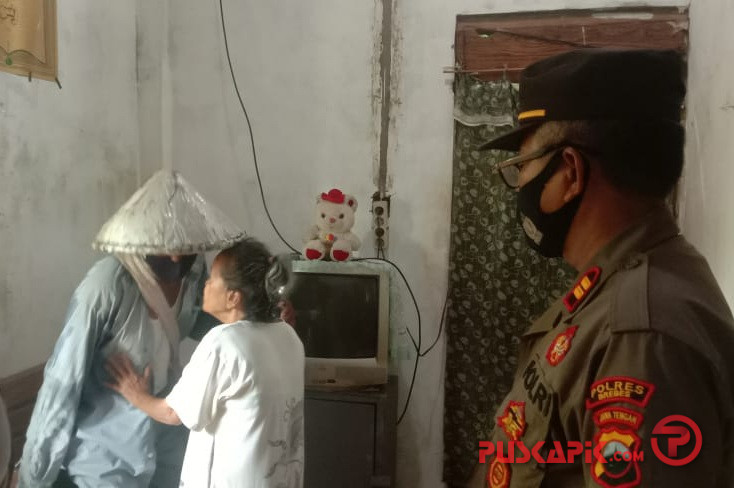 Polisi Amankan Pengemis di Kersana, Brebes, yang Ludahi Pengendara