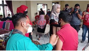 Berharap Guci Segera Dibuka untuk Wisatawan, Pelaku Usaha Antusias Ikut Vaksinasi Covid-19