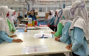 Belasan Buruh di Brebes Geruduk Pendopo Bupati, Kenapa?