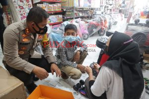 Kapolres Pemalang Hibur Anak Yatim Piatu Korban Covid-19