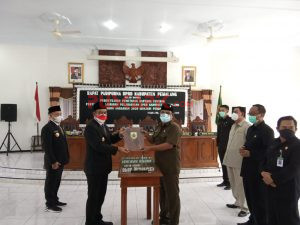 Tok! Raperda Pertanggungjawaban APBD Pemalang 2020 Ditetapkan