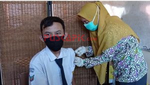 Antusias  Vaksinasi, Pelajar SMP di Tegal Berharap PTM Segera Digelar