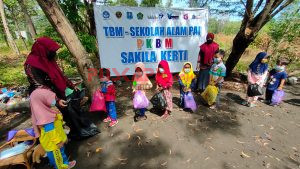 Di Tegal, Ada Sekolah Dibayar Pakai Sampah