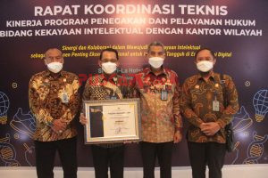 Kanwil Kemenkumham Jateng Raih Penghargaan Terbaik dalam Pengelolaan Kehumasan