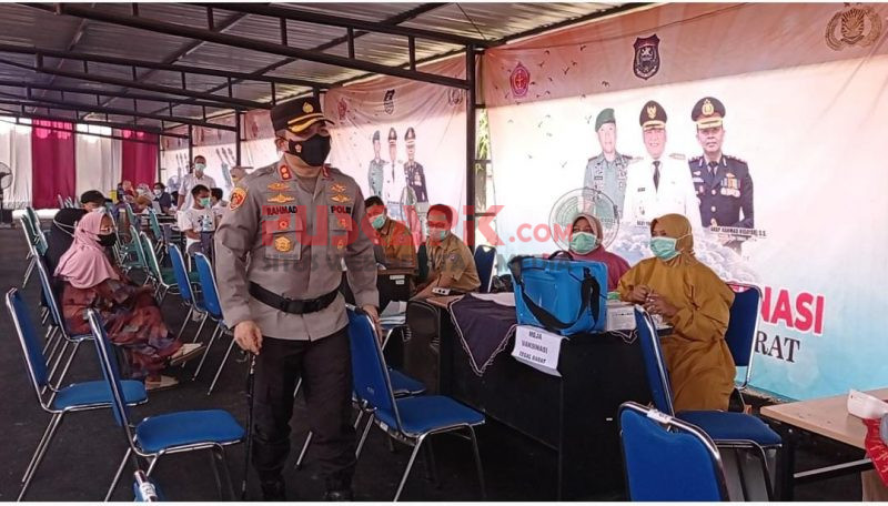 Vaksinasi Terpusat, Polres Tegal Kota Sisir Perkampungan