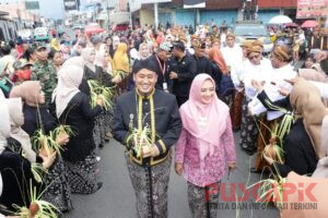 Kirab Nagari Jembar di Randudongkal Pemalang Sedot Perhatian Warga
