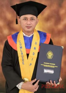 Tempuh Magister Ilmu Politik, Iskandar Ali Syahbana Raih Predikat Cumlaude