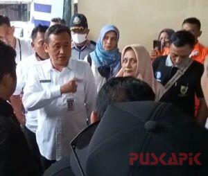 Didemo Pedagang, Pasar Belik Pemalang Batal Diresmikan