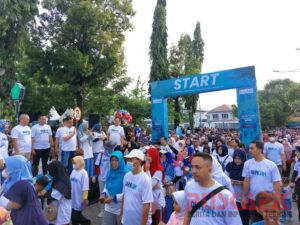 Lihat, Ribuan Warga Pemalang Meriahkan Jalan Sehat Peringatan 25 Tahun BUMN