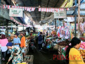 Pedagang Pasar Pagi Pemalang Ngeluh Sering Kebanjiran, Bupati : Sedang Kita Dorong Revitalisasi