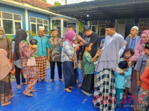 Ramadan Berbagi, Baruna FC Sugihwaras Santuni Puluhan Anak Yatim