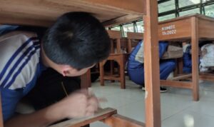 Rawan Gempa Susulan, Pelajar SMP 7 Mitigasi Kebencanaan 