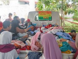 Warga Batang Banjiri Bazar “Jupuk Bae Lhur”