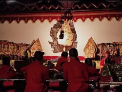 Pagelaran Wayang Kulit Hidupkan Kembali Nilai Luhur Budaya di Hari Wayang