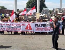 Jalur Pantura Rusak, Ratusan Warga Batang Demo