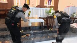 Jaga Keamanan Saat Misa Kamis Putih, Polisi Laksanakan Sterilisasi Tempat Ibadah