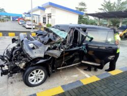 Mobil Rombongan Anggota DPR RI Kecelakaan di Tol Pemalang, 2 Penumpang Tewas