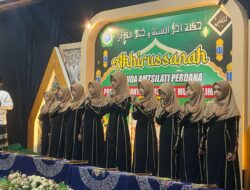 Wisuda Amstilati Perdana, Ponpes Bustanul Muta’allim cetak santriwati ahli kitab kuning di usia belia.
