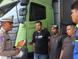 Polres Pemalang Sosialisasikan Aturan ODOL ke Sopir-sopir Truk