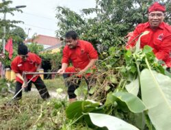 PDI Perjuangan Kota Tegal Inisiasi Kerja Bakti di Krandon Pasca Banjir