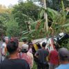 Bus Pariwisata Terperosok ke Parit Usai Hadiri Kondangan di Pecalungan Batang