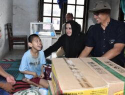 Bupati Fadia Kunjungi Ridho Adelian, Anak Yatim Piatu Disabilitas di Bojong