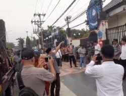 Ratusan Warga Geruduk DPRD Brebes, Desak APH Tindak Tegas Peredaran Obat Daftar G