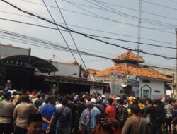 10 Tahun Dana Desa Brebes: Tikus Anggaran, Jalan Berlubang Hingga Warga Melawan