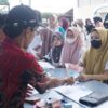2.020 Buruh Pabrik Rokok dan Petani Tembakau Terima BLT DBHCHT