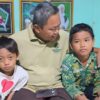 Ingin Bertemu Ibu, Kisah Dua Bocah dan Hati Besar Mbah Tarjo