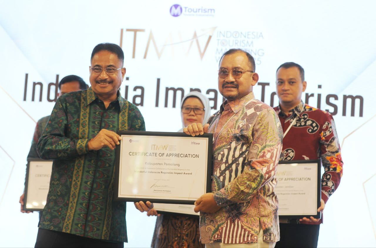 Pemalang Raih Penghargaan Nasional Pariwisata Berkelanjutan ITMW 2025, Bupati Anom: Jangan Lelah untuk Berinovasi