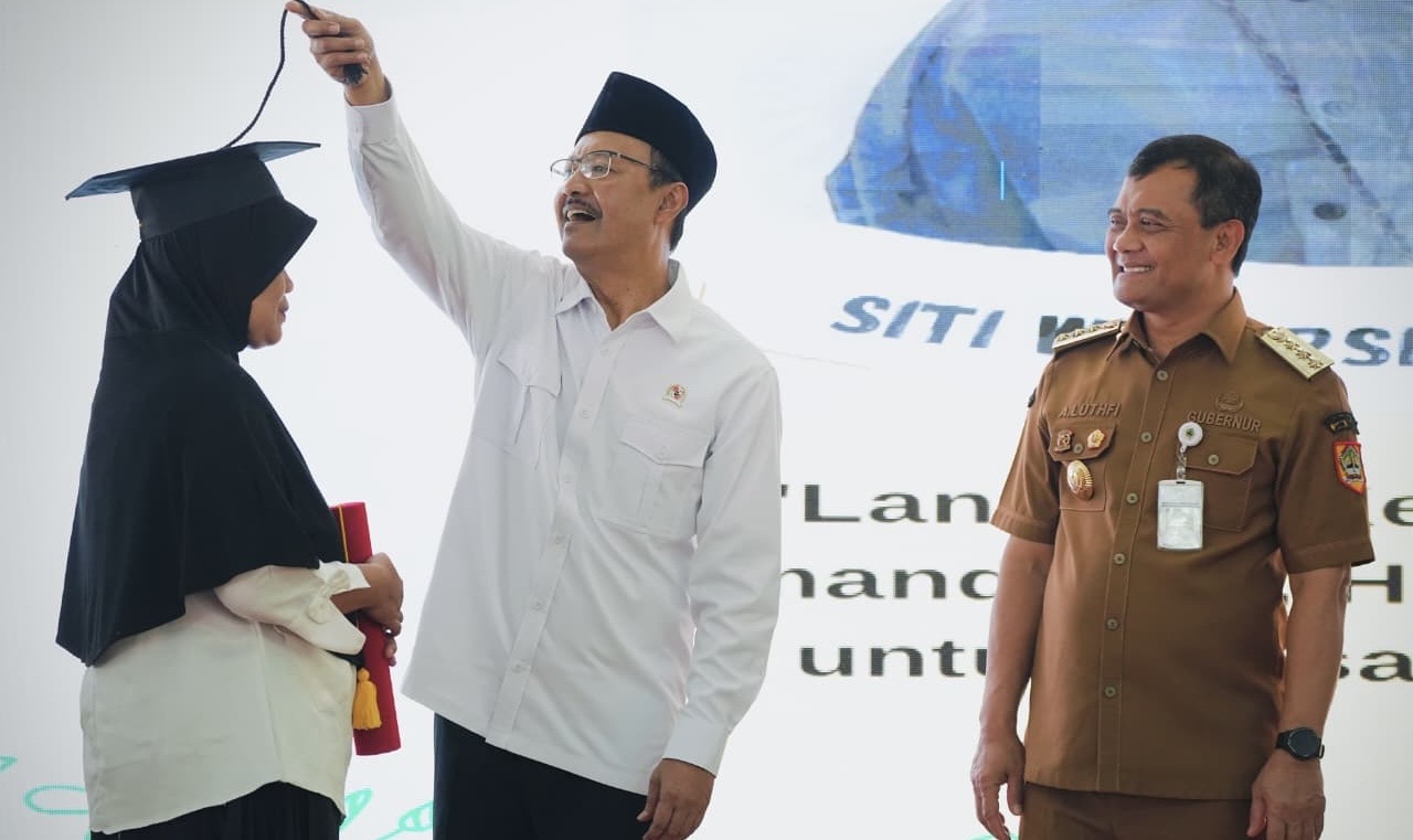 Di Pemalang, Mensos Gus Ipul Tegaskan DTSEN Rujukan Pemberian Bansos agar Tepat Sasaran