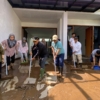 Wakil Bupati Brebes Tinjau Lokasi Banjir di Bumiayu, Warga Masih Bersihkan Lumpur Tebal