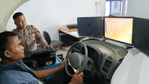 Ada Uji Simulator di Pelayanan SIM Polres Tegal, AKP Bharatungga Jelaskan Manfaatnya bagi Pemohon Baru
