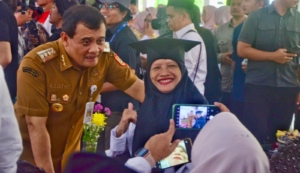 Gubernur dan Mensos Wisuda 1.000 Keluarga Lulus PKH di Pemalang