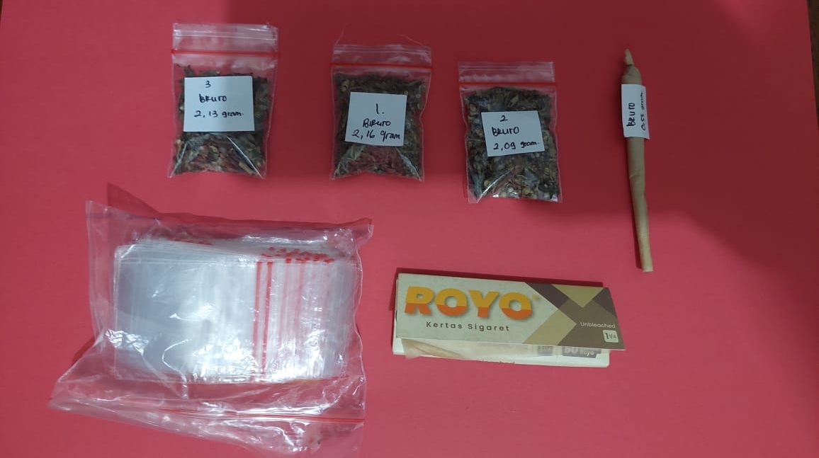 Jual Ganja dan Obat Keras, Buruh di Kedungwuni Ditangkap Polisi Pekalongan